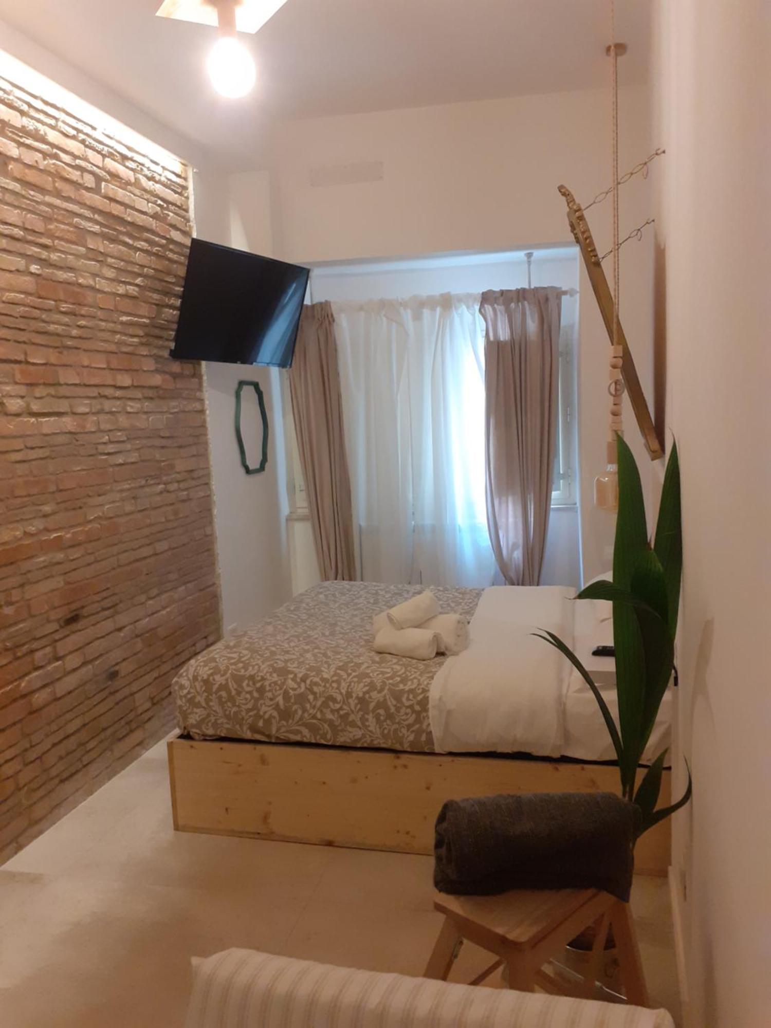 Arco Del Sacramento Casa Vacanze Benevento Room photo